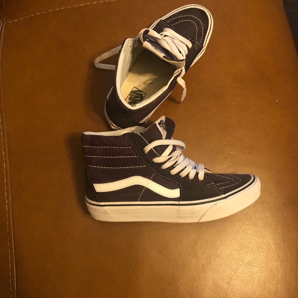 Like New Vans Sk8-Hi Tapered Shoe - Men's size 7 mens   Women’s size 8.5